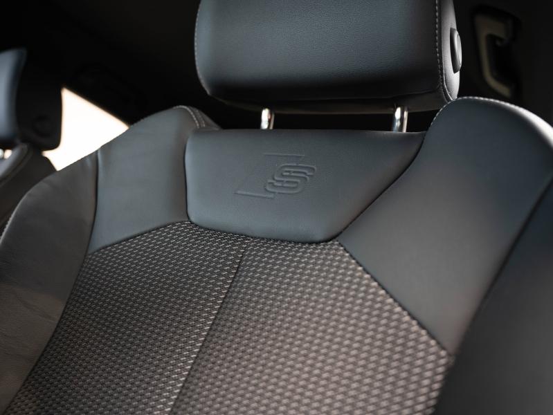 Voitures occasions Audi Q3 S line Champagne-au-Mont-d'Or