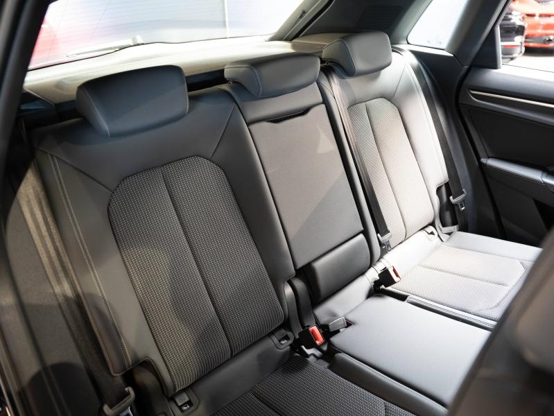 Voitures occasions Audi Q3 S line Champagne-au-Mont-d'Or