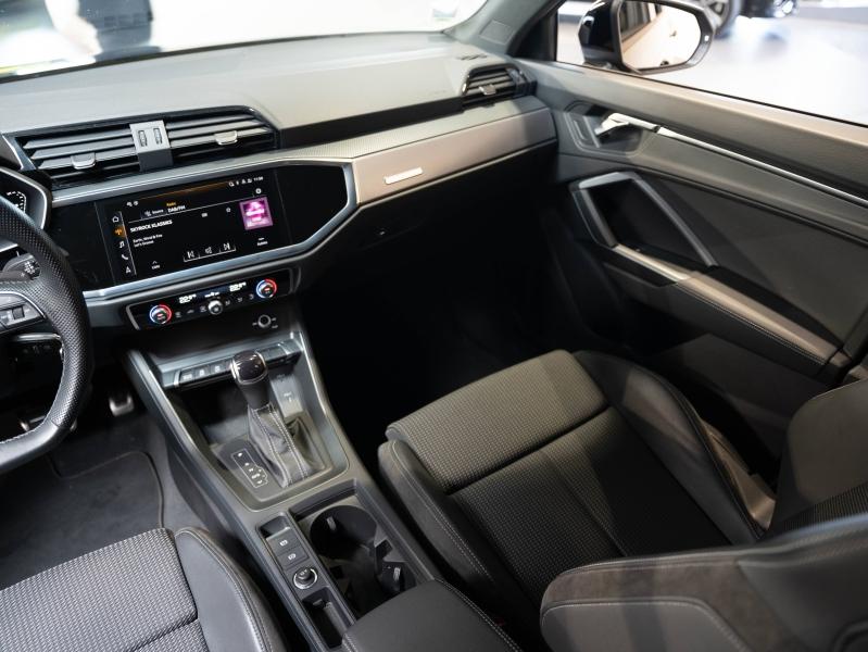 Voitures occasions Audi Q3 S line Champagne-au-Mont-d'Or