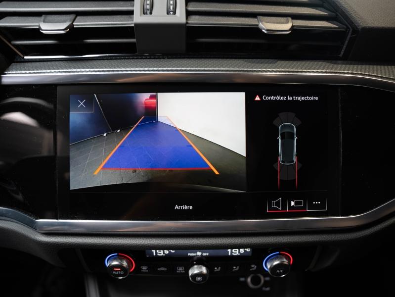 Voitures occasions Audi Q3 S line Champagne-au-Mont-d'Or