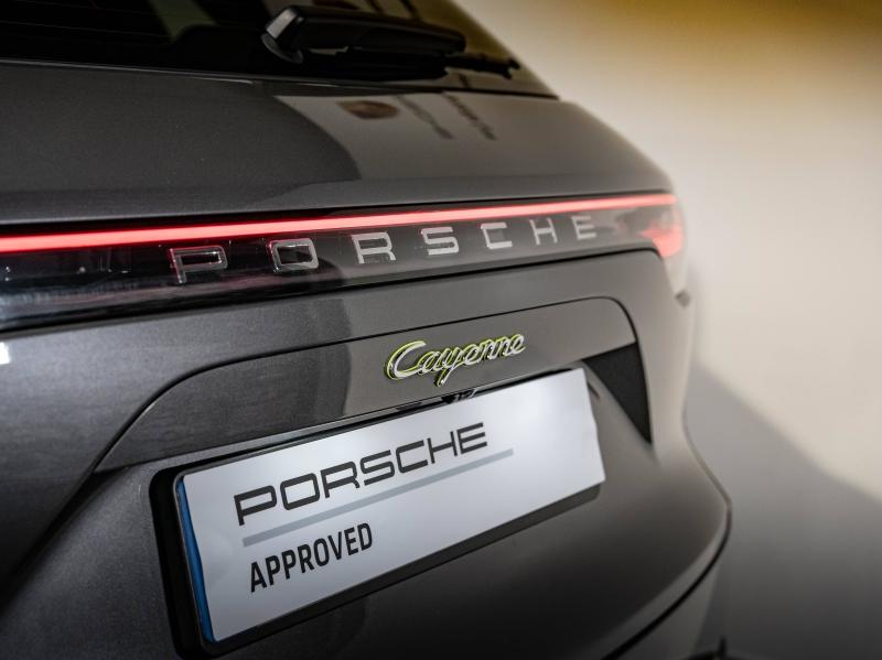 Voitures occasions PORSCHE CAYENNE E-Hybrid Champagne-au-Mont-d'Or