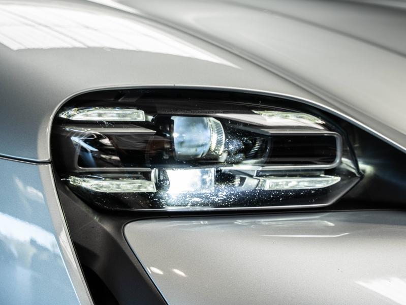 Voitures occasions PORSCHE Taycan Sport Turismo Base Champagne-au-Mont-d'Or