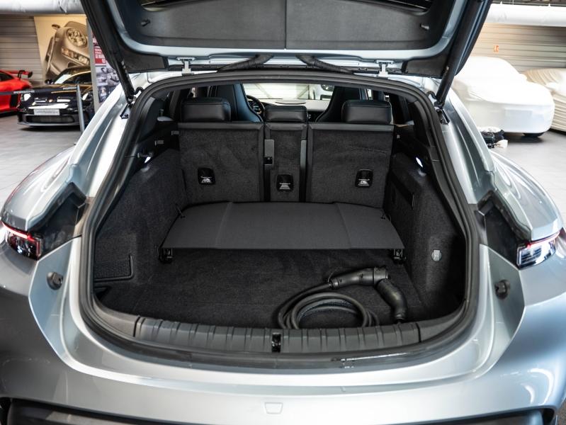 Voitures occasions PORSCHE Taycan Sport Turismo Base Champagne-au-Mont-d'Or