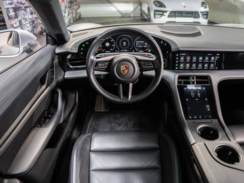 Voitures occasions PORSCHE Taycan Sport Turismo Base Champagne-au-Mont-d'Or