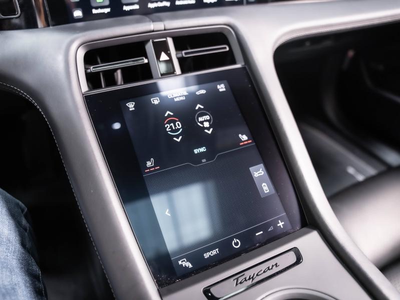 Voitures occasions PORSCHE Taycan Sport Turismo Base Champagne-au-Mont-d'Or