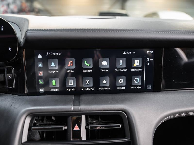 Voitures occasions PORSCHE Taycan Sport Turismo Base Champagne-au-Mont-d'Or