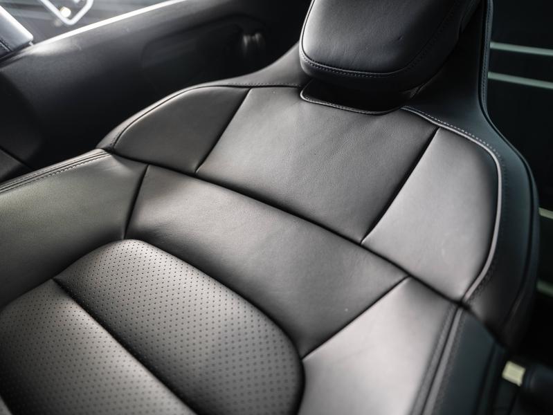 Voitures occasions PORSCHE Taycan Sport Turismo Base Champagne-au-Mont-d'Or