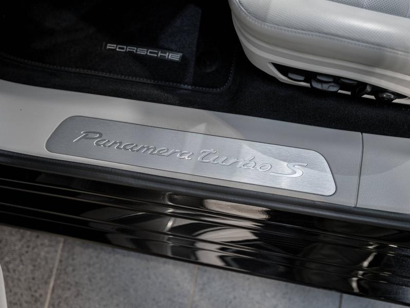 Voitures occasions PORSCHE Panamera Spt Turismo Turbo S Champagne-au-Mont-d'Or