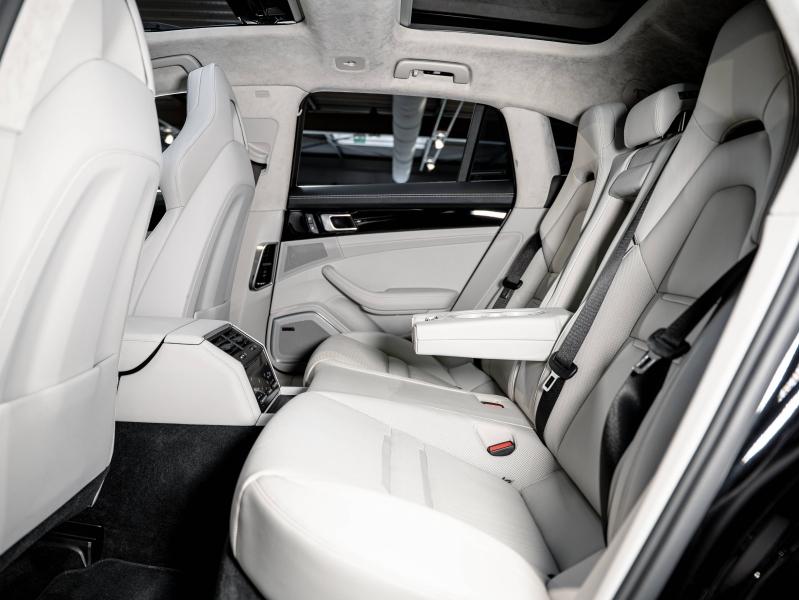 Voitures occasions PORSCHE Panamera Spt Turismo Turbo S Champagne-au-Mont-d'Or