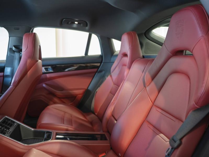 Voitures occasions PORSCHE PANAMERA 4 E-Hybrid Champagne-au-Mont-d'Or