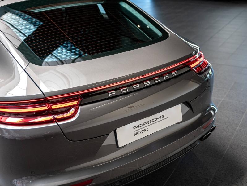 Voitures occasions PORSCHE PANAMERA 4 E-Hybrid Champagne-au-Mont-d'Or