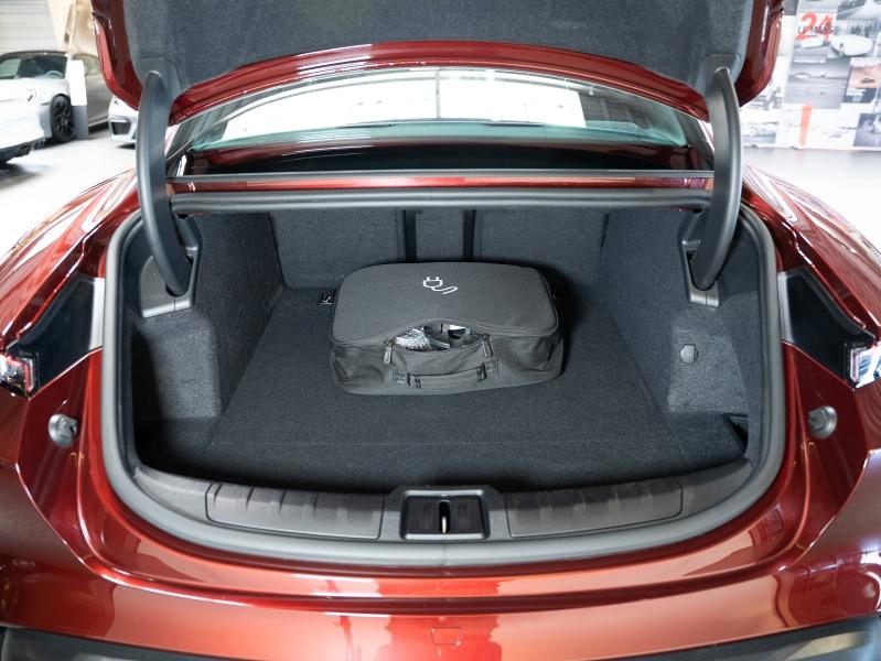 Voitures occasions PORSCHE Taycan Base Champagne-au-Mont-d'Or