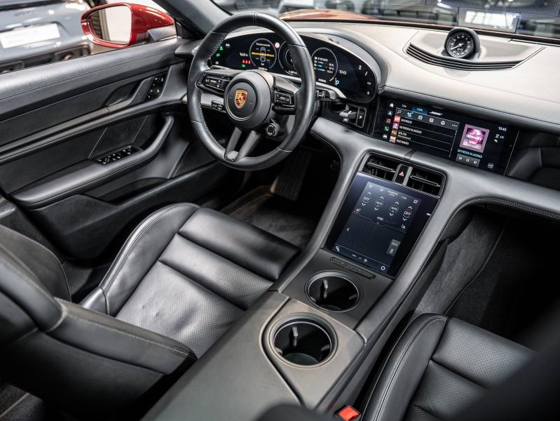 Voitures occasions PORSCHE Taycan Base Champagne-au-Mont-d'Or