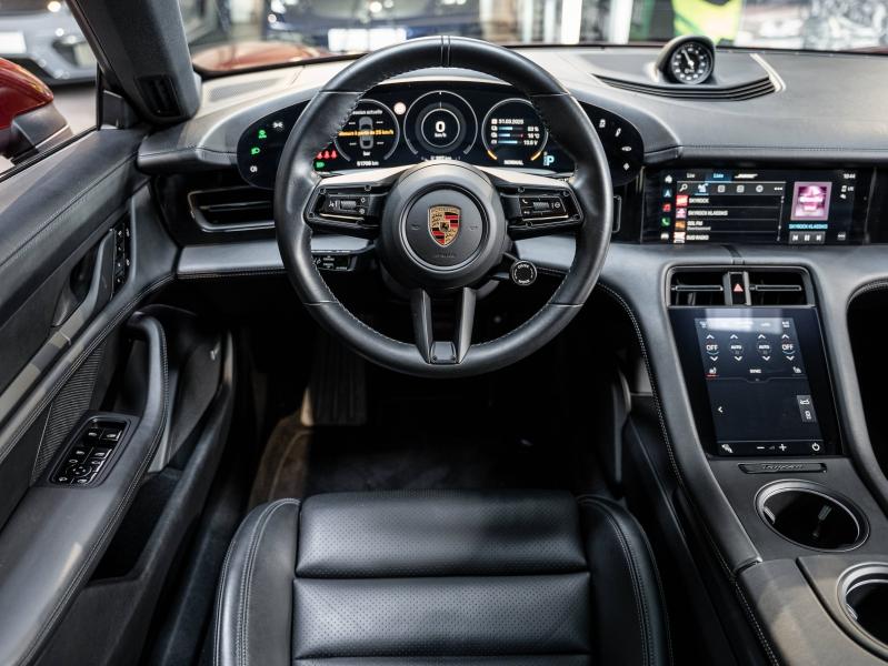 Voitures occasions PORSCHE Taycan Base Champagne-au-Mont-d'Or