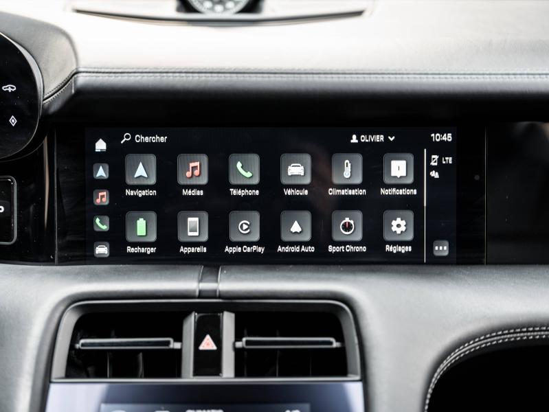 Voitures occasions PORSCHE Taycan Base Champagne-au-Mont-d'Or