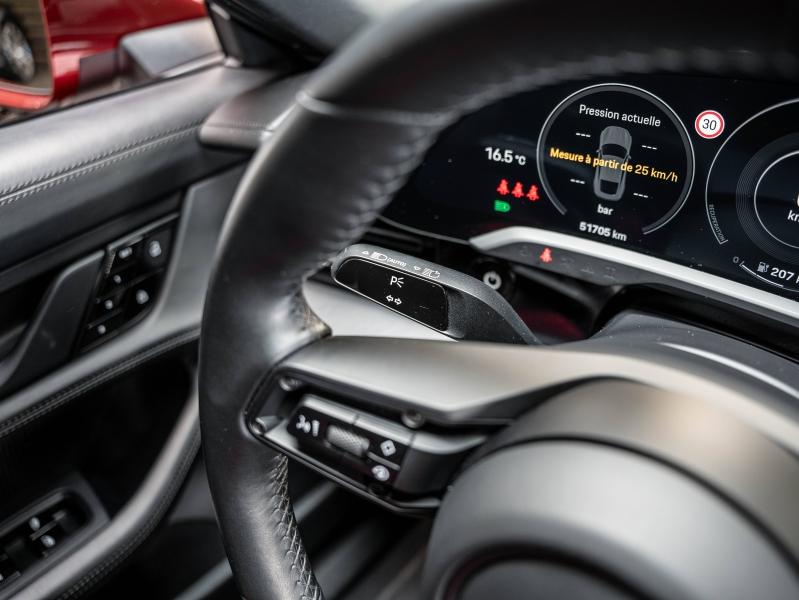 Voitures occasions PORSCHE Taycan Base Champagne-au-Mont-d'Or