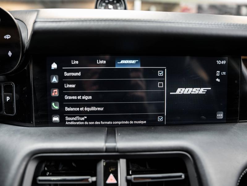 Voitures occasions PORSCHE Taycan Base Champagne-au-Mont-d'Or