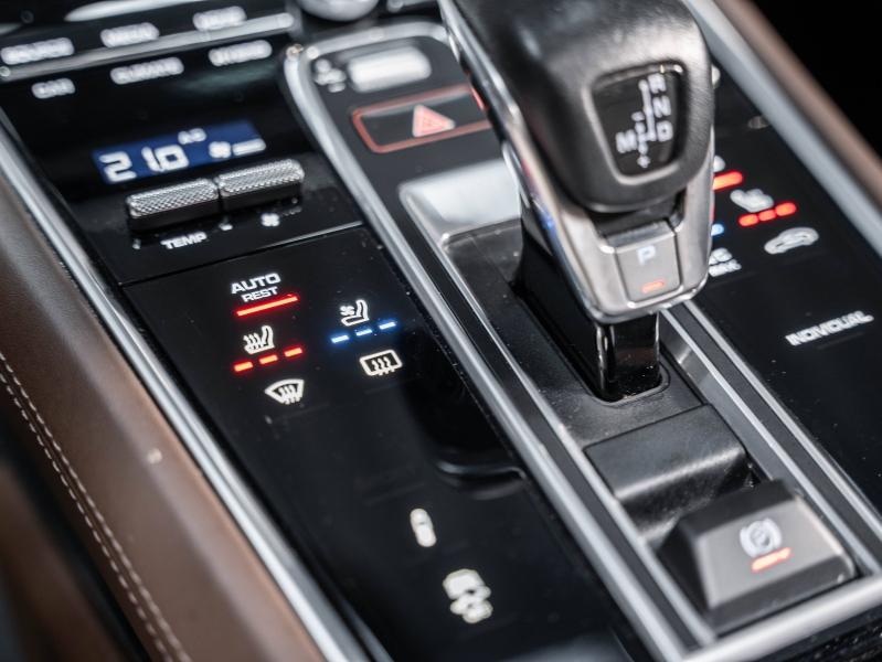 Voitures occasions PORSCHE Panamera Spt Turismo 4 E-Hybrid Champagne-au-Mont-d'Or