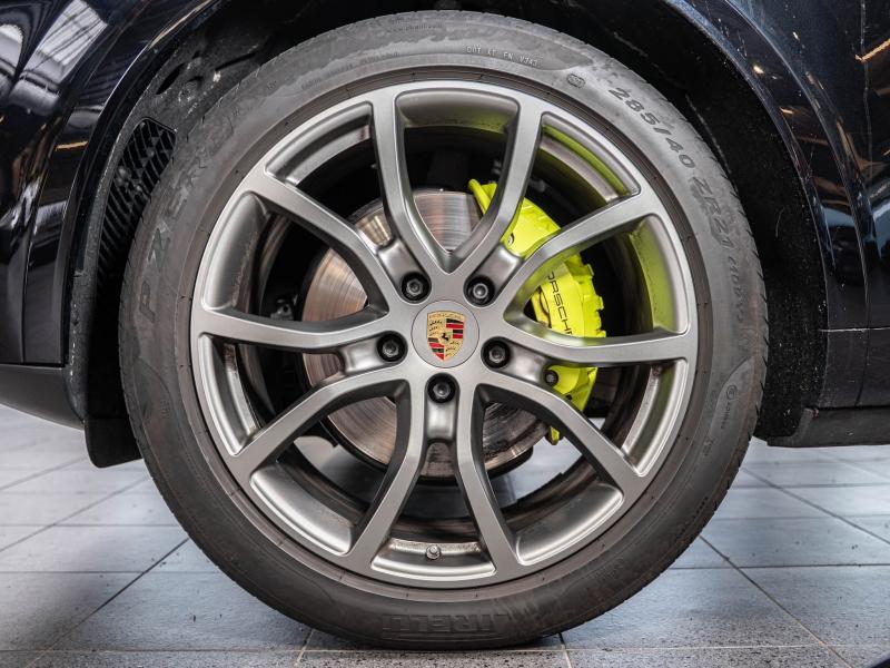 Voitures occasions PORSCHE CAYENNE E-Hybrid Champagne-au-Mont-d'Or