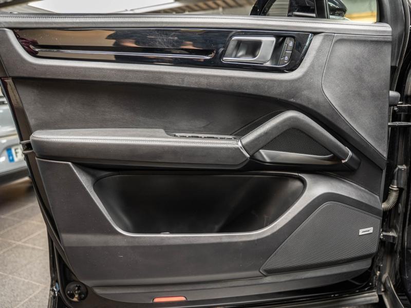 Voitures occasions PORSCHE CAYENNE E-Hybrid Champagne-au-Mont-d'Or