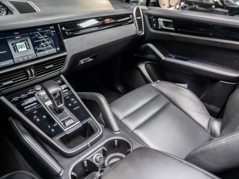 Voitures occasions PORSCHE CAYENNE E-Hybrid Champagne-au-Mont-d'Or