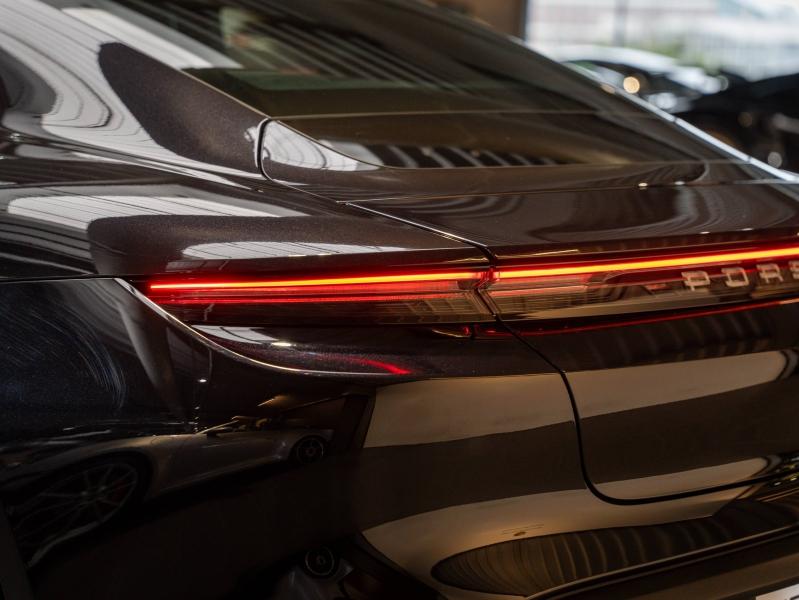 Voitures occasions PORSCHE Taycan Turbo Champagne-au-Mont-d'Or