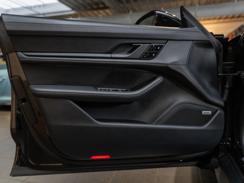 Voitures occasions PORSCHE Taycan Turbo Champagne-au-Mont-d'Or