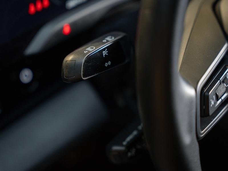 Voitures occasions PORSCHE Taycan Turbo Champagne-au-Mont-d'Or