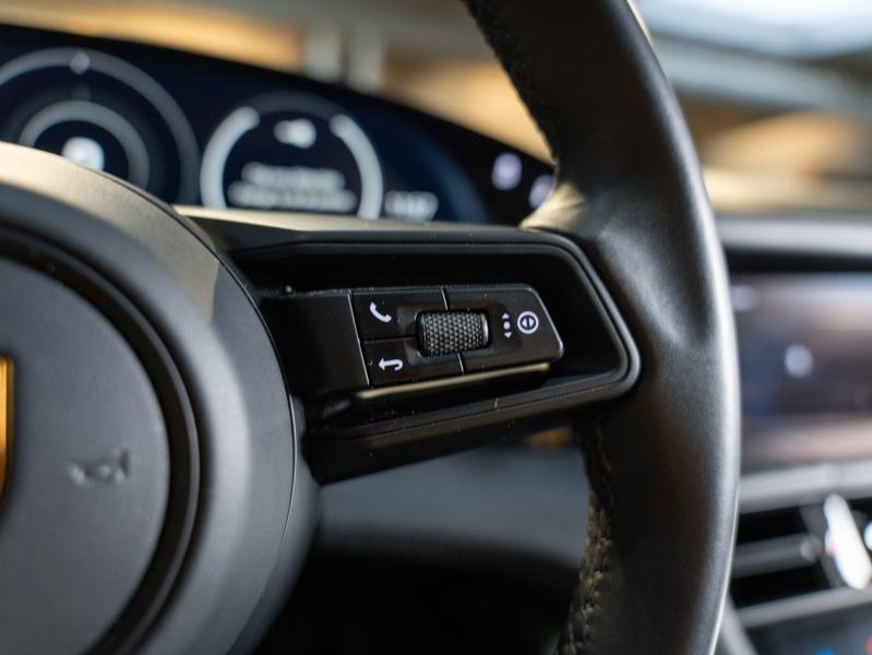 Voitures occasions PORSCHE Taycan Turbo Champagne-au-Mont-d'Or