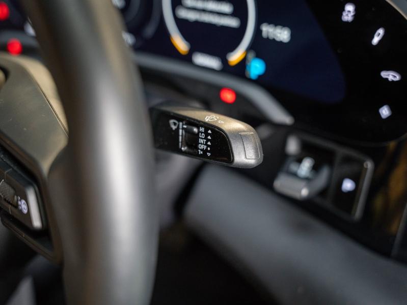 Voitures occasions PORSCHE Taycan Turbo Champagne-au-Mont-d'Or