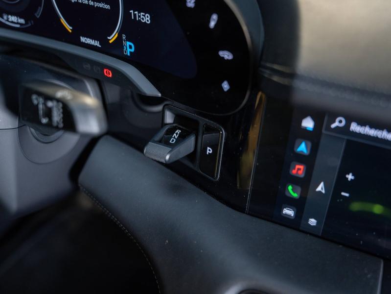 Voitures occasions PORSCHE Taycan Turbo Champagne-au-Mont-d'Or