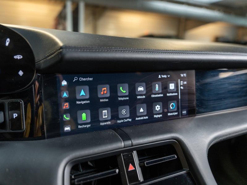 Voitures occasions PORSCHE Taycan Turbo Champagne-au-Mont-d'Or