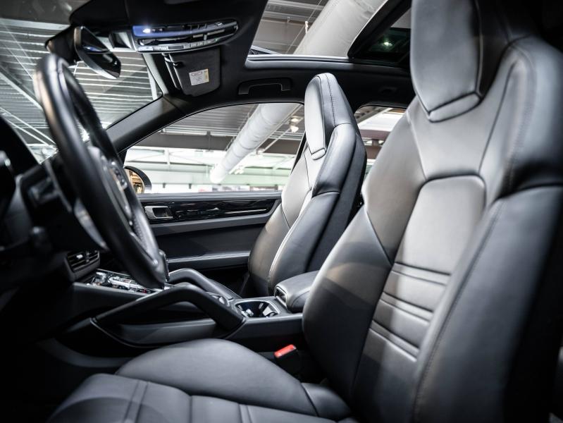 Voitures occasions PORSCHE CAYENNE E-Hybrid Champagne-au-Mont-d'Or