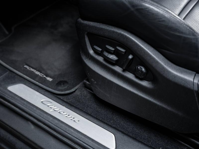 Voitures occasions PORSCHE CAYENNE E-Hybrid Champagne-au-Mont-d'Or