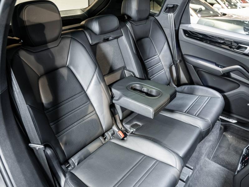 Voitures occasions PORSCHE CAYENNE E-Hybrid Champagne-au-Mont-d'Or