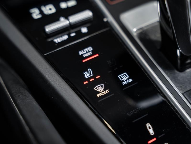 Voitures occasions PORSCHE CAYENNE E-Hybrid Champagne-au-Mont-d'Or