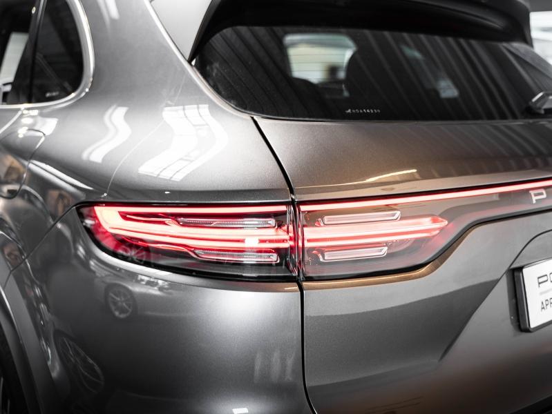 Voitures occasions PORSCHE CAYENNE E-Hybrid Champagne-au-Mont-d'Or