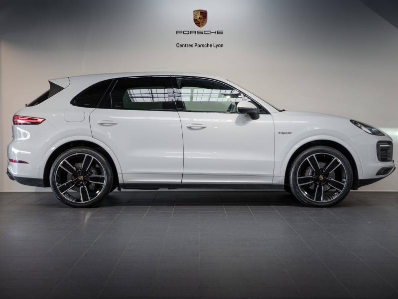 Voitures occasions PORSCHE CAYENNE E-Hybrid Champagne-au-Mont-d'Or