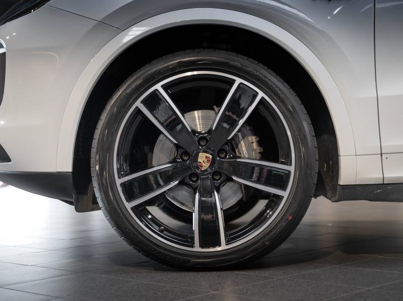 Voitures occasions PORSCHE CAYENNE E-Hybrid Champagne-au-Mont-d'Or