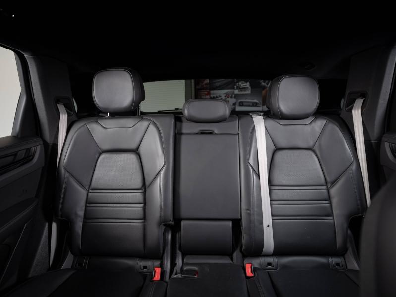 Voitures occasions PORSCHE CAYENNE E-Hybrid Champagne-au-Mont-d'Or