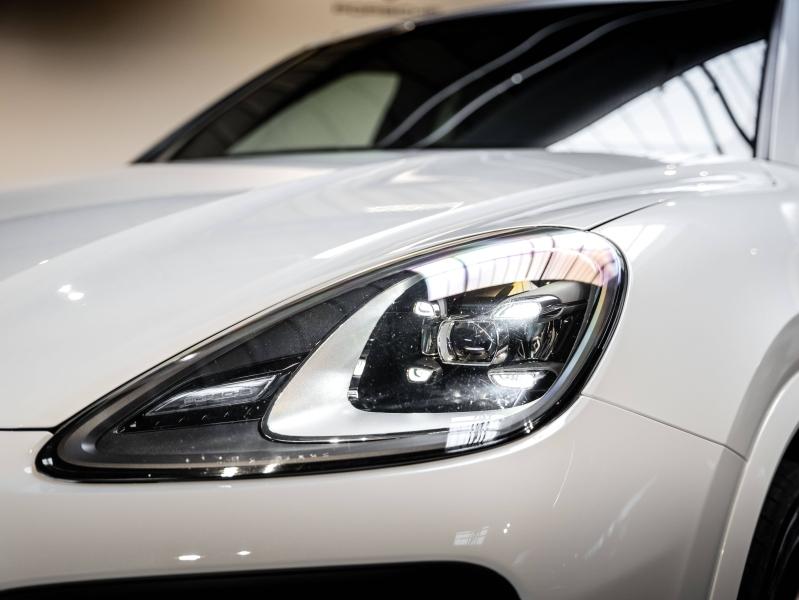 Voitures occasions PORSCHE CAYENNE E-Hybrid Champagne-au-Mont-d'Or