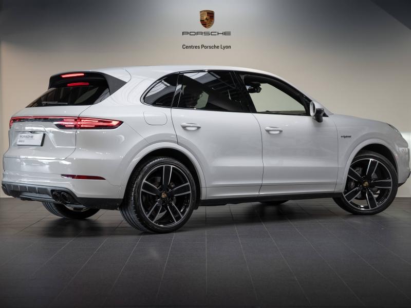Voitures occasions PORSCHE CAYENNE E-Hybrid Champagne-au-Mont-d'Or