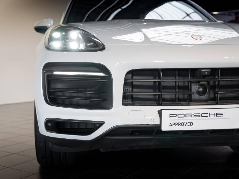 Voitures occasions PORSCHE CAYENNE E-Hybrid Champagne-au-Mont-d'Or