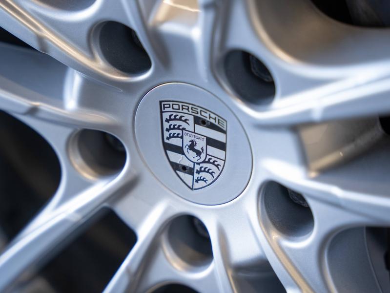 Voitures occasions PORSCHE CAYENNE Base Champagne-au-Mont-d'Or