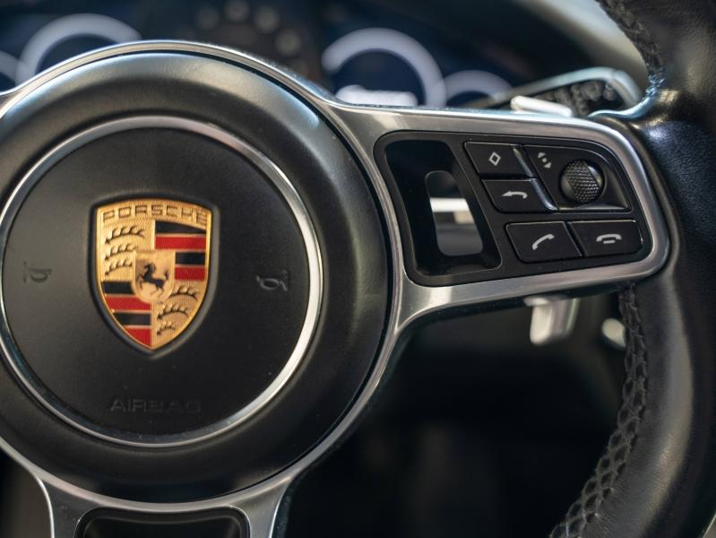 Voitures occasions PORSCHE CAYENNE Base Champagne-au-Mont-d'Or