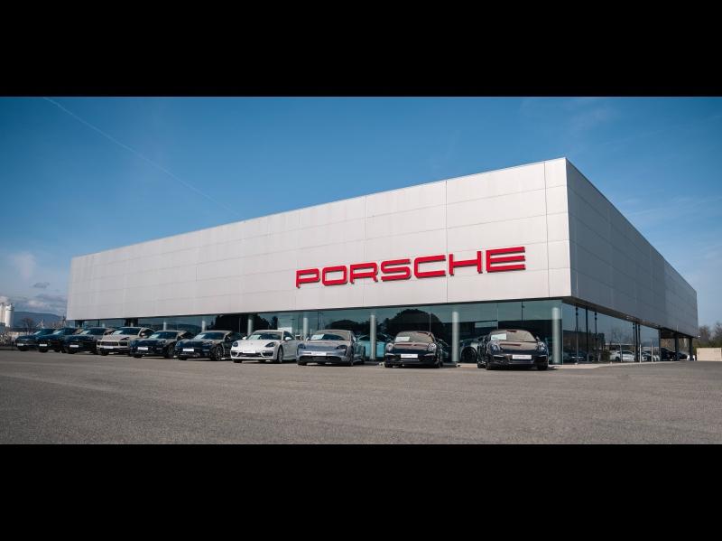 Voitures occasions PORSCHE CAYENNE Base Champagne-au-Mont-d'Or