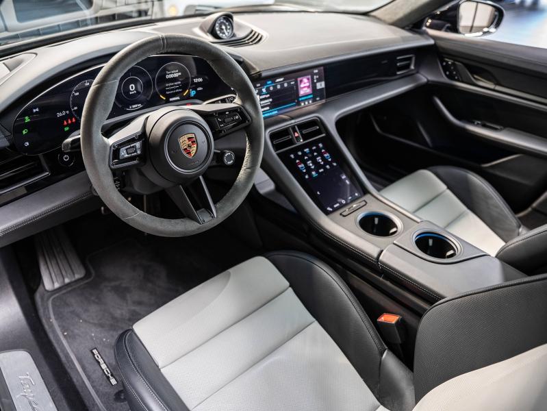Voitures occasions PORSCHE Taycan Cross Turismo Turbo Champagne-au-Mont-d'Or