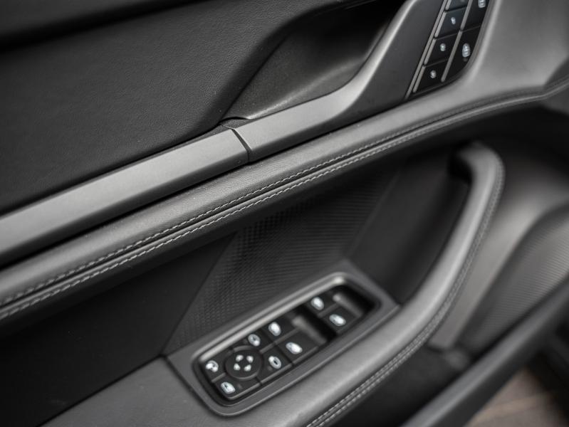 Voitures occasions PORSCHE Taycan Cross Turismo Turbo Champagne-au-Mont-d'Or