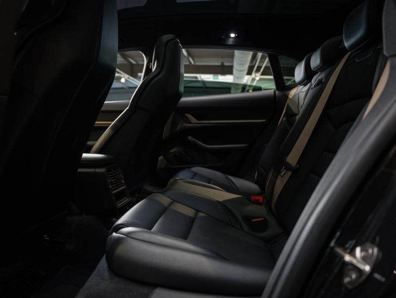 Voitures occasions PORSCHE Taycan Sport Turismo 4S Champagne-au-Mont-d'Or