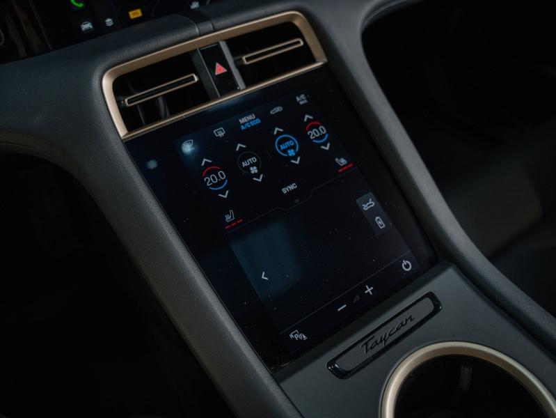 Voitures occasions PORSCHE Taycan Sport Turismo 4S Champagne-au-Mont-d'Or